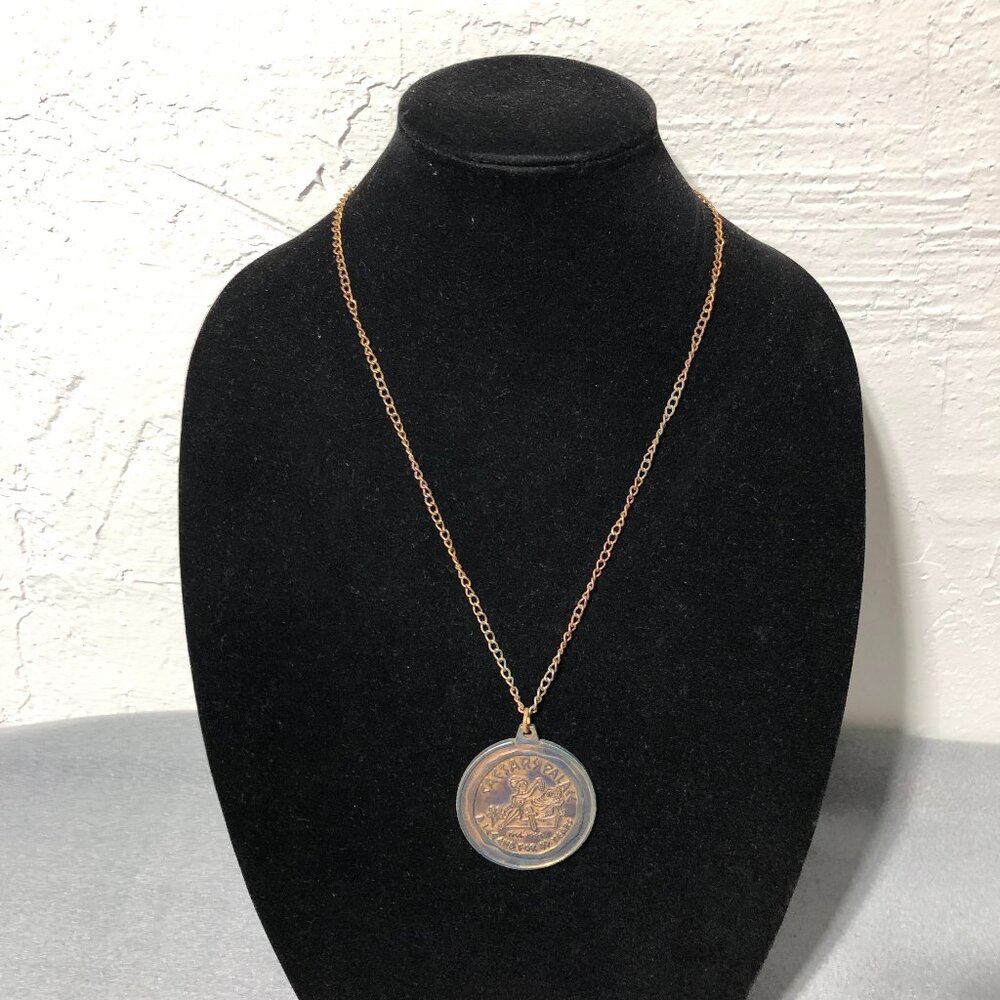 Caesars Palace Gold Tone Coin Medallion Pendant Necklace 40th Anniversary Vegas